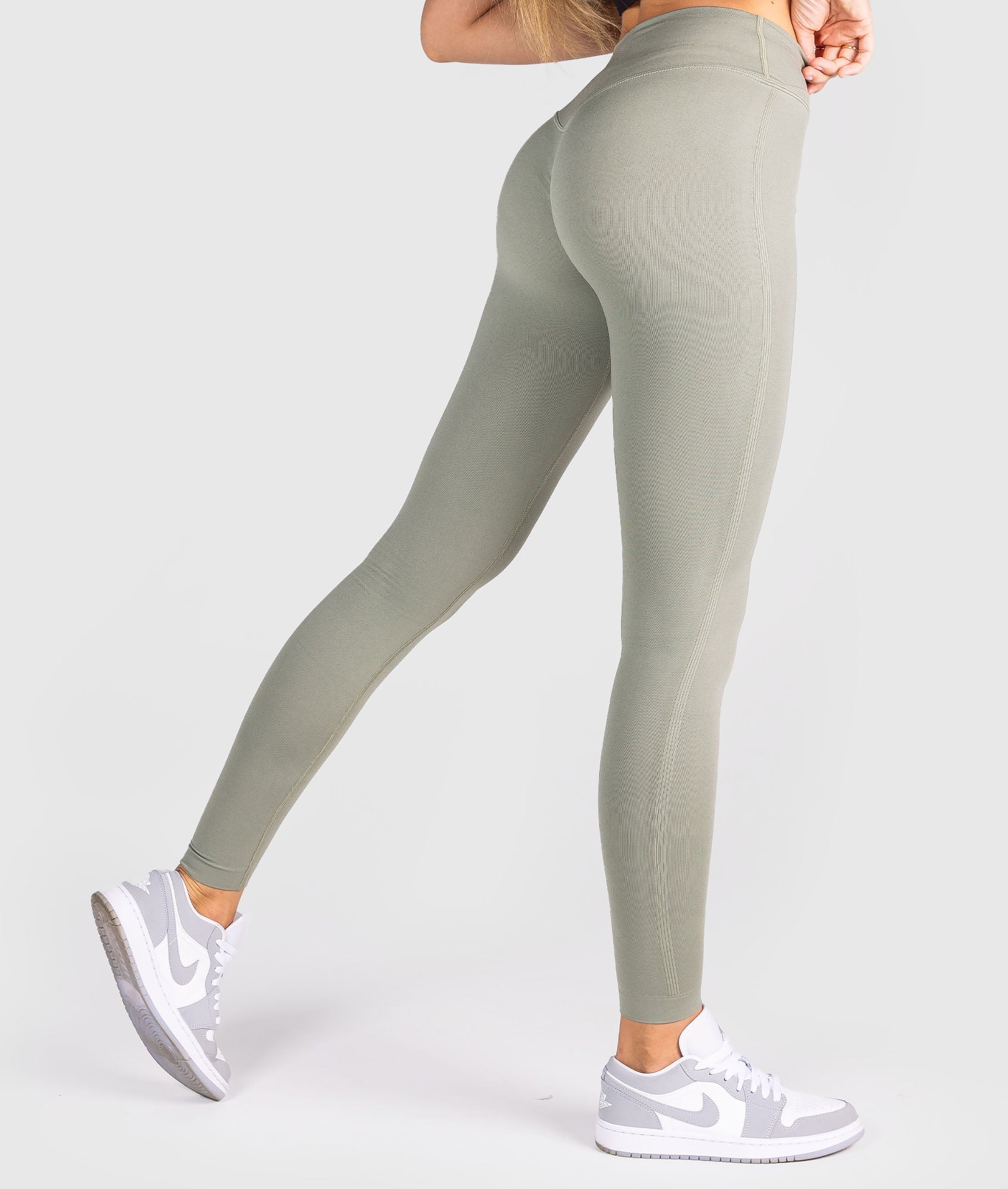 Sakura Seamless Leggings - Green - Image 8